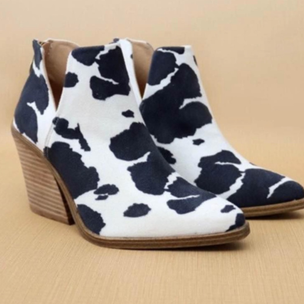 Cow prints booties size 10